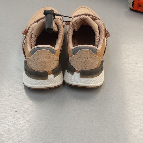 Sorel Sneakers - Picture 2 of 7